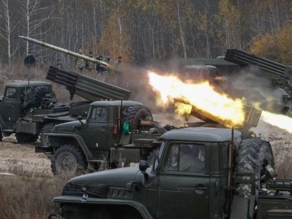 France calls on Russia, Ukraine to restrain after Kiev missile test - ảnh 1
